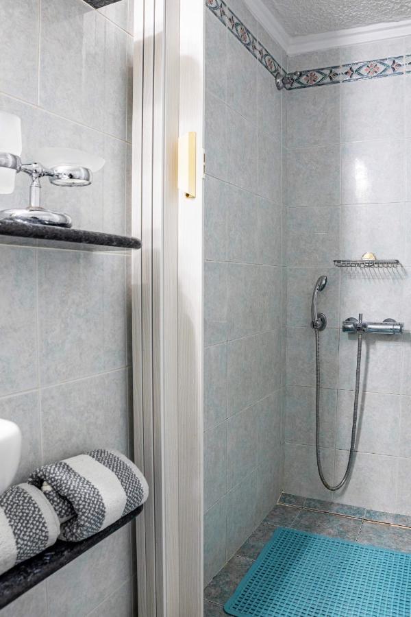 Johnny'S Three Bedroom Apartment Nauplia Esterno foto